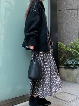 「花柄」｜「アイテム（ムートンコート）」を使った、kuririnさん（レディース・159cm）の秋コーディネート