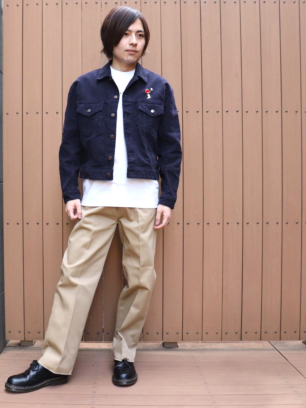 「CLANEのアイテム（Tシャツ/カットソー、ホワイト系）」を使った、KOH'S LICK CURROさん（メンズ・172cm）の冬コーディネートの1枚目の写真