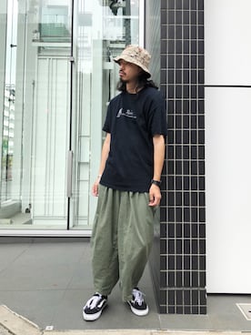「is-ness（イズネス）のアイテム（パンツ）」を使った、トヲルさん（メンズ・180cm）の夏コーディネート