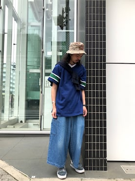 「WISM（ウィズム）のアイテム（パンツ）」を使った、トヲルさん（メンズ・180cm）の春コーディネート