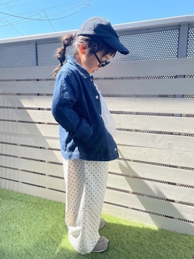 「apres les cours（アプレレクール）のアイテム（デニムジャケット）」を使った、まるまるさん（キッズ・110cm）の春コーディネート