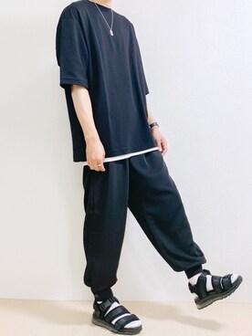 「カフスイージーパンツ」｜「アイテム（アクセサリー）」を使った、みなづきさん（メンズ・175cm）の夏コーディネート
