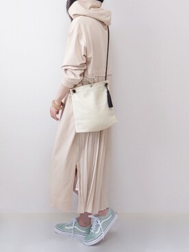 「MAYSON GREY（メイソングレイ）の【socolla】バックプリーツワンピース（ワンピース）」を使った、yume さん（レディース・160cm）の春コーディネート