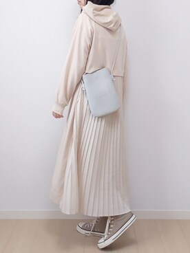 「MAYSON GREY（メイソングレイ）の【socolla】バックプリーツワンピース（ワンピース）」を使った、yume さん（レディース・160cm）の夏コーディネート