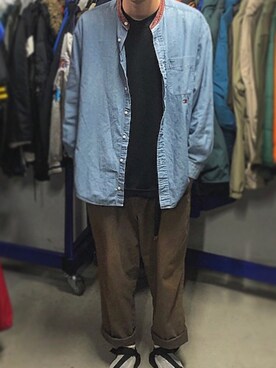 「TOMMY HILFIGER（トミーヒルフィガー）のアイテム（ノーカラージャケット）」を使った、ケンタロウさん（メンズ・177cm）の秋コーディネート