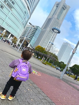 「petit main（プティマイン）のアイテム（デニムジャケット）」を使った、後ろ姿さん（キッズ・80cm）の秋コーディネート