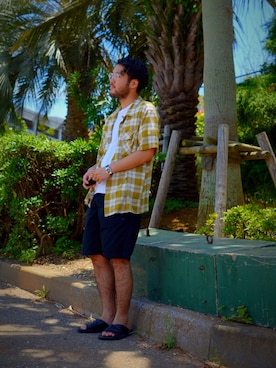 「アイテム（シャツ/ブラウス、イエロー系）」を使った、sugaさん（メンズ・177cm）の夏コーディネート