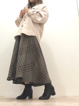 「アイテム（その他アウター、ホワイト系）」を使った、azu*さん（レディース・157cm）の秋コーディネート