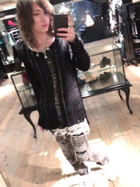 「FAGASSENT（ファガッセン）のアイテム（ニット/セーター、ブラック系）」を使った、夢咲 光さん（メンズ）の秋コーディネート