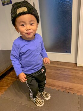 「babygap」｜「アイテム（スリッポン）」を使った、わにさん（キッズ・90cm）の秋コーディネート