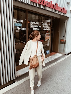 「OandI（オーアンドアイ）のアイテム」を使った、911ERIKAさん（レディース・157cm）の秋コーディネート