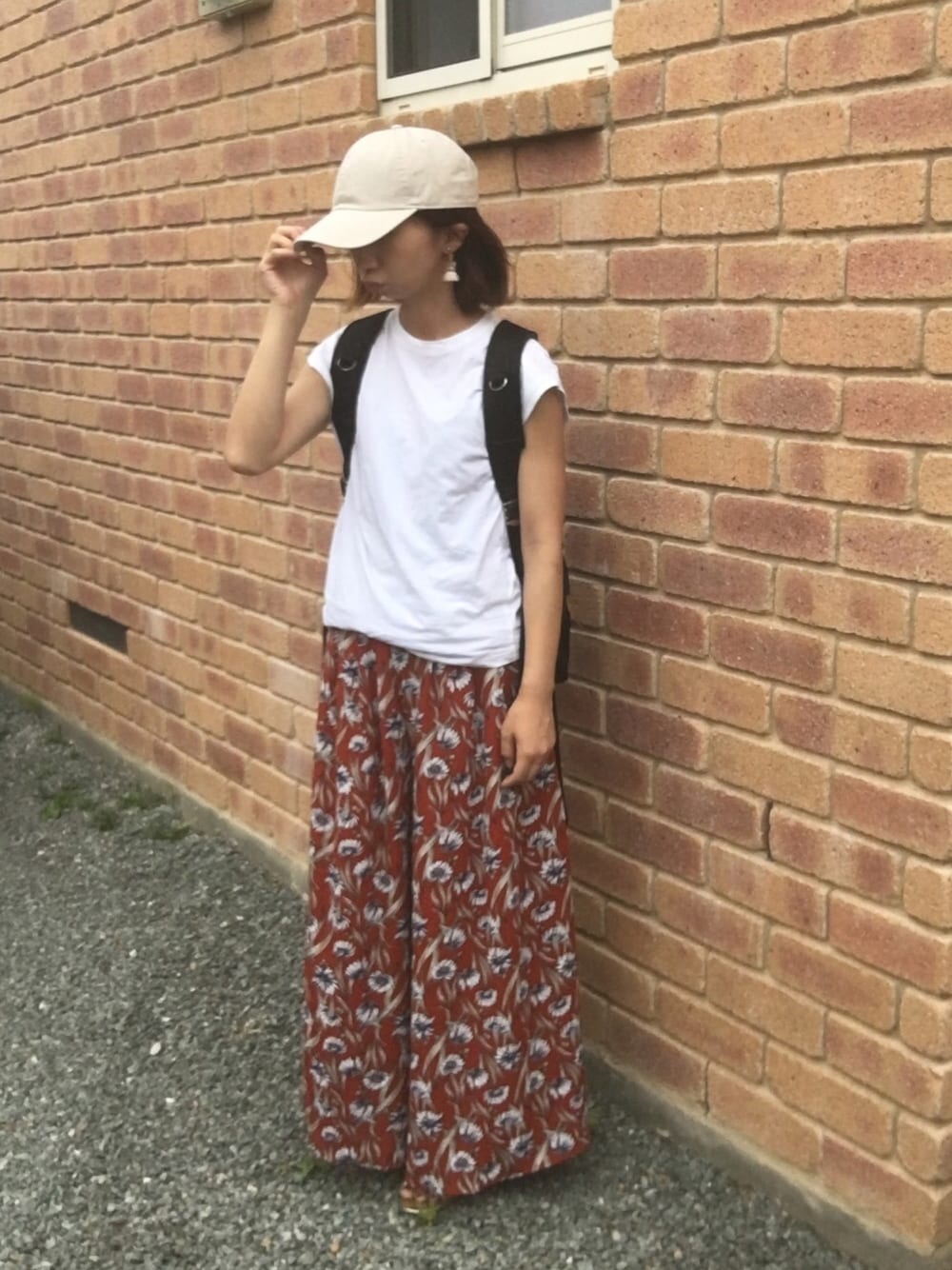 「柄パン、夏コーデ、チビーズ✳︎、ママコーデ、柄パンツ、ラフ、プチプラ、野球観戦」｜「AZUL by moussyのオーガニックコットンフレンチスリーブPO（Tシャツ/カットソー、ホワイト系）」を使った、むち◡̈*✧さん（レディース・151cm）の夏コーディネートの1枚目の写真