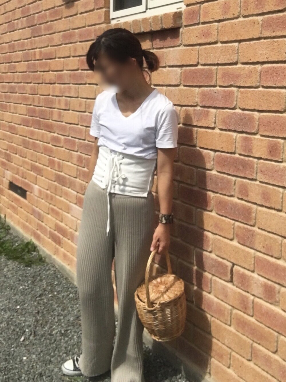 「コルセット、リブパンツ、かごバッグ、ママコーデ、プチプラ、チビーズ✳︎、ゆるコーデ」｜「TODAYFULのレザーベルトブレスレット（ブレスレット、ブラウン系）」を使った、むち◡̈*✧さん（レディース・151cm）の夏コーディネートの1枚目の写真