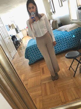 「アイテム（ブーティ）」を使った、Nicole Sanchezさん（レディース・160cm・10代）の秋コーディネート