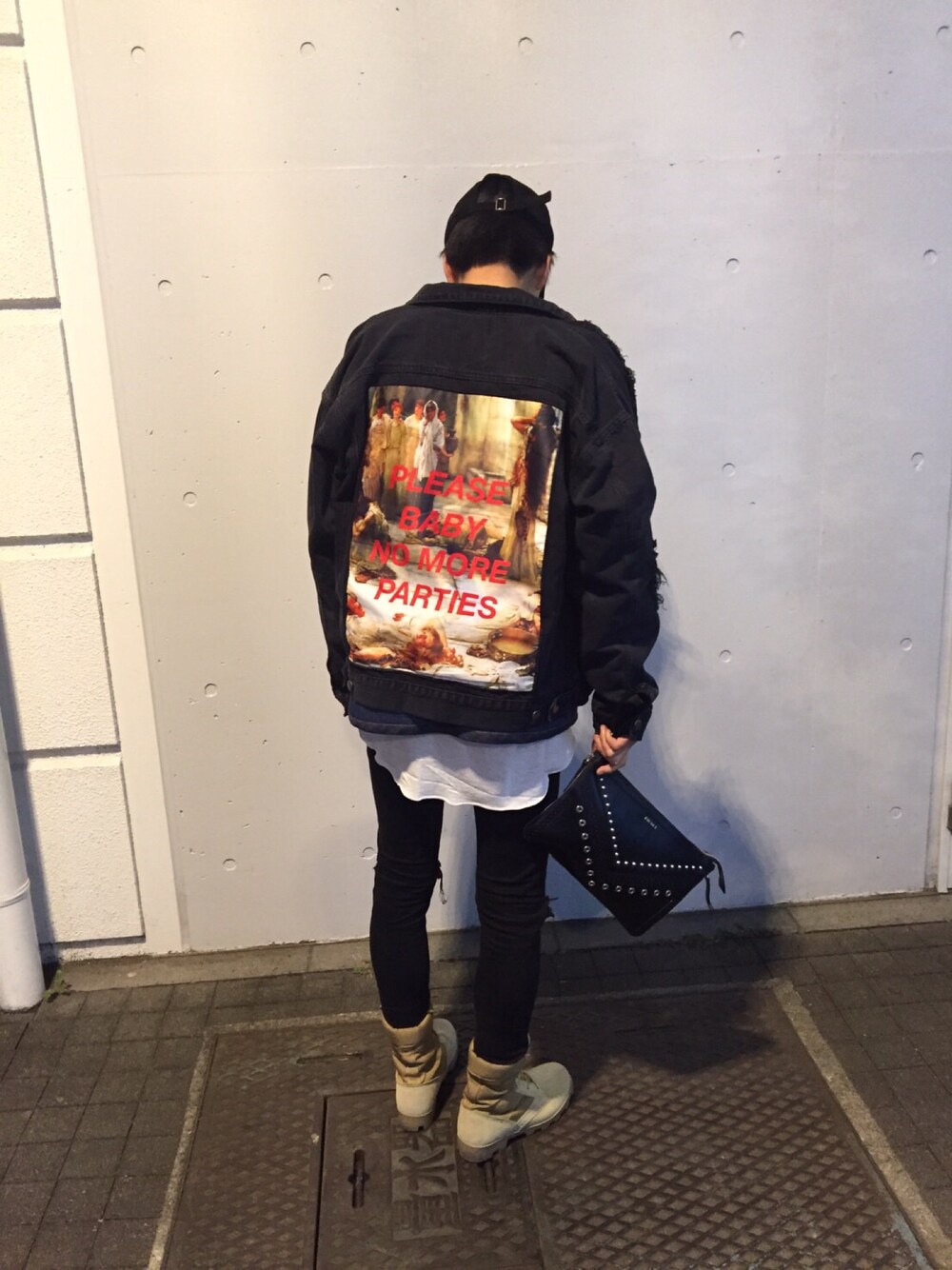「カジュアルコーデ、スキニーデニム、ブラック」｜「FOREVER 21のアイテム（デニムジャケット、ブラック系）」を使った、ryutoさん（メンズ・178cm）の冬コーディネートの1枚目の写真