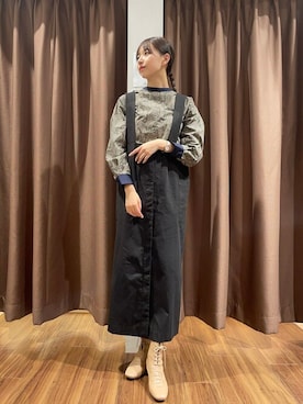 「ITEMS URBANRESEARCH（アイテムズ アーバンリサーチ）のアイテム（ジャンパースカート）」を使った、mokaさん（レディース・165cm）の秋コーディネート