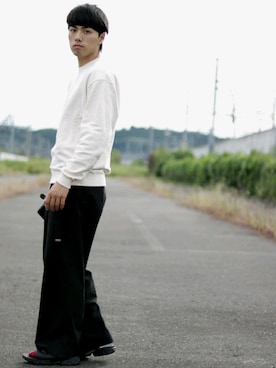 「EDWIN」｜「アイテム（スラックス）」を使った、かずさん（メンズ・171cm）の秋コーディネート