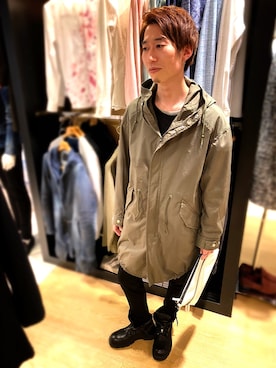 「アイテム（ステンカラーコート）」を使った、Nakataさん（メンズ・170cm）の春コーディネート