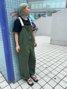 「AVIREX（アヴィレックス）のアイテム（サロペット/オーバーオール）」を使った、Natsumiさん（レディース・155cm）の夏コーディネート