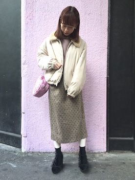 「アイテム（スウェット、ピンク系）」を使った、merry jenny 梅田店さん（レディース・160cm）の冬コーディネート