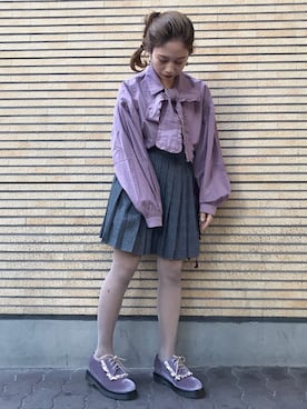 「アイテム（シューズ、パープル系）」を使った、merry jenny 梅田店さん（レディース・160cm）の秋コーディネート