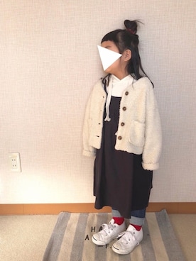 「靴下チラ見せ」｜「アイテム（ワンピース/ドレス）」を使った、koharu☺︎さん（キッズ・100cm）の冬コーディネート