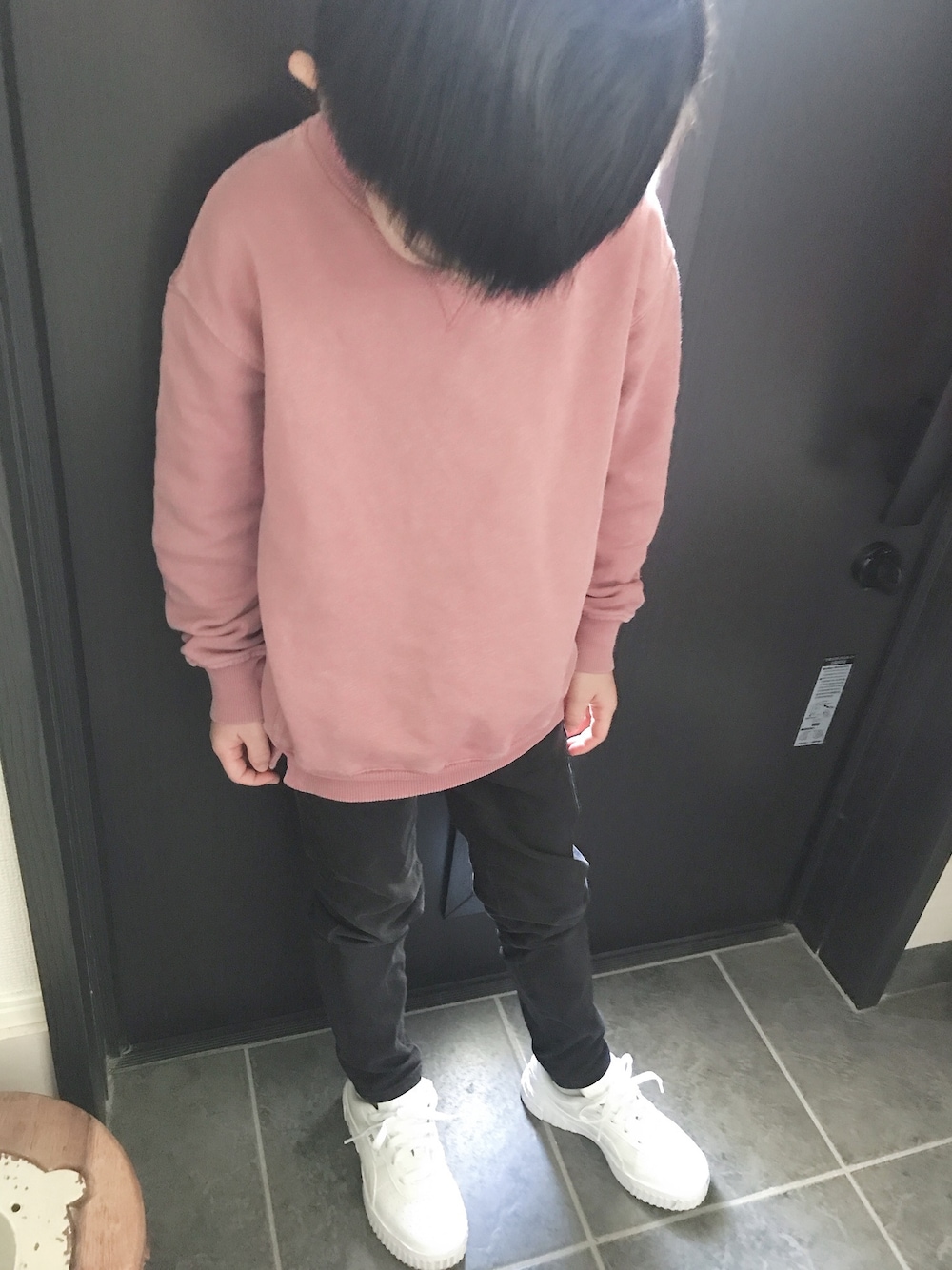 「休日スタイル、ピンクコーデ、長男、年長さん」｜「ZARAのアイテム（パーカー、ピンク系）」を使った、R/Sさん（キッズ・120cm）の冬コーディネートの1枚目の写真