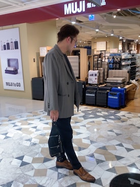 「Slightly Numb（スライトリーナム）のアイテム」を使った、楊辰宏さん（メンズ・170cm）の夏コーディネート