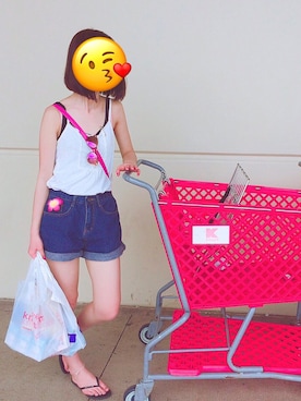 「H&M（エイチ・アンド・エム）のアイテム（サングラス、ピンク系）」を使った、おちゃきさん（レディース・167cm）の冬コーディネート