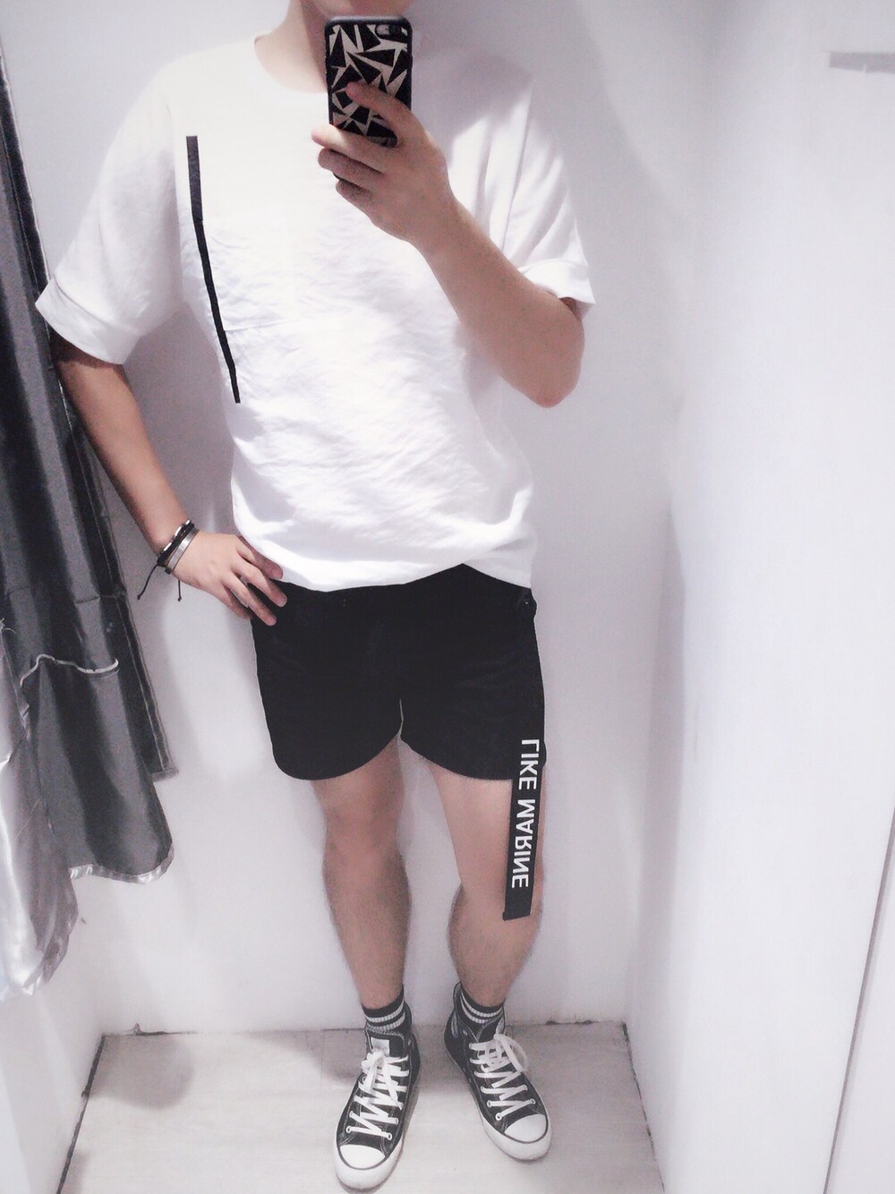 「热风のアイテム（Tシャツ/カットソー、ホワイト系）」を使った、天秤1981さん（メンズ・175cm）の夏コーディネートの1枚目の写真