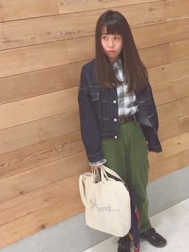 「earth music&ecology（アースミュージックアンドエコロジー）のアイテム（デニムジャケット）」を使った、MIKA◎さん（レディース・152cm）の秋コーディネート