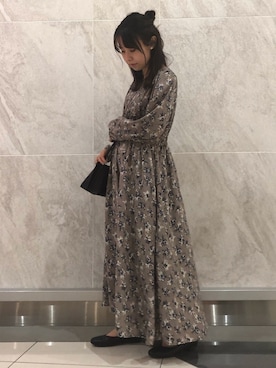 「earth music&ecology（アースミュージックアンドエコロジー）のかるいかばん×earth ショルダーバッグ ＊（ショルダーバッグ）」を使った、MIKA◎さん（レディース・152cm）の秋コーディネート