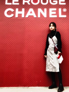 「アイテム（ジャンパースカート、シルバー系）」を使った、达达达达Daxさん（レディース・160cm）の冬コーディネート
