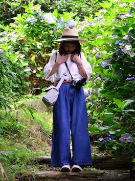 「KBF（ケイビーエフ）のアイテム（Tシャツ/カットソー、ホワイト系）」を使った、coco.Erenaさん（レディース・155cm）の夏コーディネート