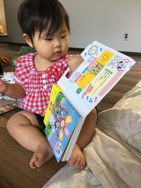 「9ヶ月」｜「アイテム（おもちゃ）」を使った、aiさん（キッズ・70cm）の春コーディネート