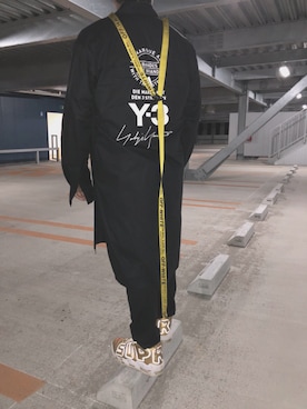 「Yohji Yamamoto（ヨウジヤマモト）のアイテム（その他アウター）」を使った、にゅにゅさん（メンズ・175cm）の秋コーディネート