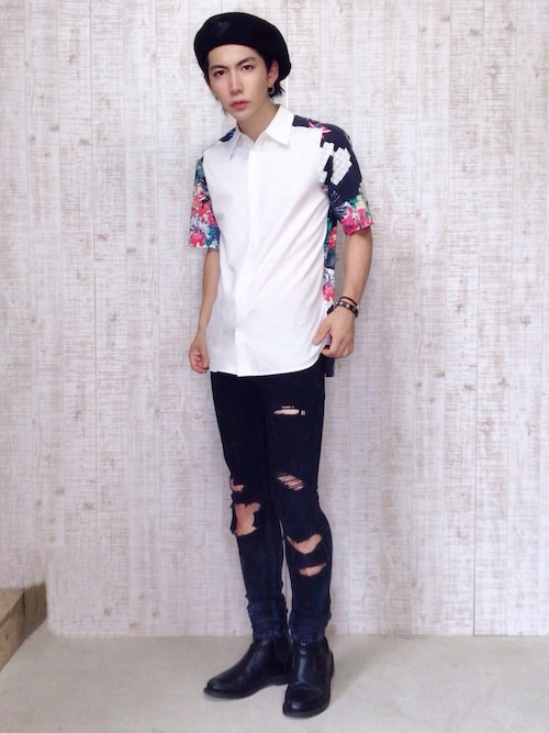 Sora Saint Laurent Parisのデニムパンツを使ったコーディネート Wear