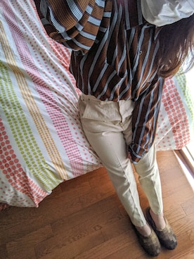「kutir（クティール）の長袖柄シャツ（シャツ/ブラウス、ブラウン系）」を使った、sanosukeさん（レディース・152cm）の春コーディネート