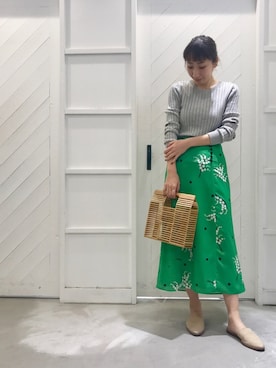 「リブニット」｜「アイテム（スリッポン）」を使った、n a t s uさん（レディース・156cm）の春コーディネート