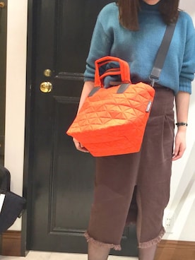 「アイテム（トートバッグ、オレンジ系）」を使った、marronさん（レディース・160cm）の冬コーディネート