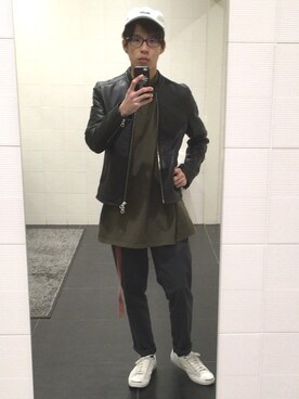 「寒い」｜「アイテム（ライダースジャケット）」を使った、memento moriさん（メンズ・167cm）の春コーディネート