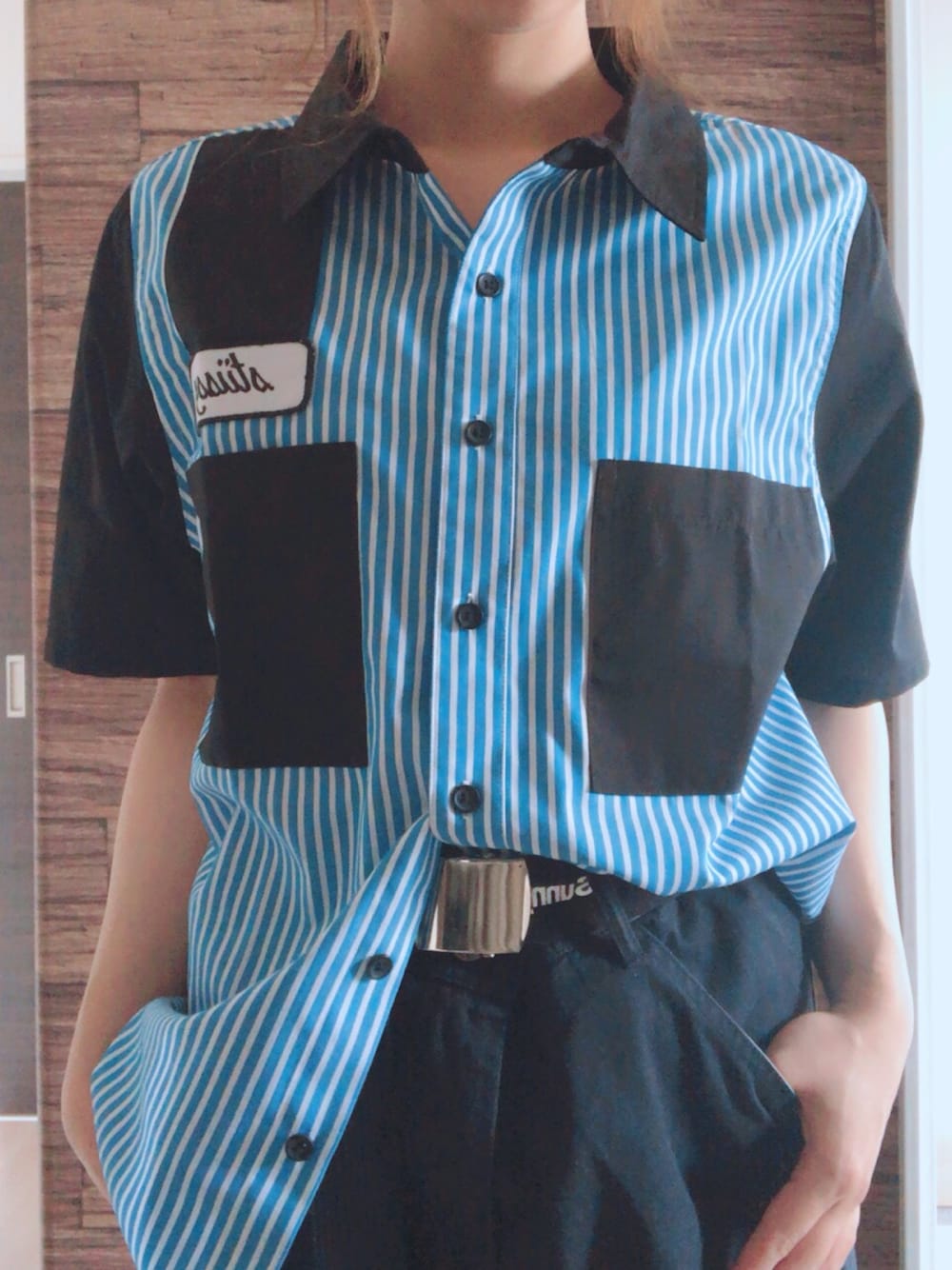 「カジュアル、楽チンコーデ、おしゃれさんと繋がりたい、ストリート、ストリートMIX」｜「STUSSYのDoris Stripe Garage Shirt（シャツ/ブラウス、ブルー系）」を使った、Mさん（レディース・157cm）の春コーディネートの1枚目の写真