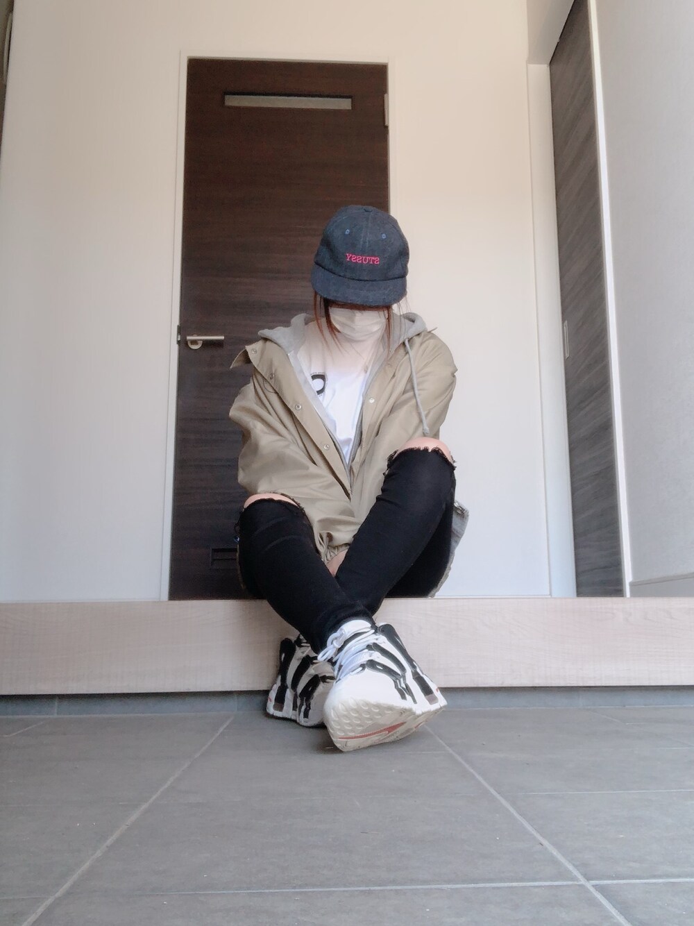 「シンプルコーデ、スニーカーコーデ、オーバーサイズ」｜「STUSSYのPop Logo Tweed Strapback Cap（キャップ、ブルー系）」を使った、Mさん（レディース・157cm）の春コーディネートの1枚目の写真