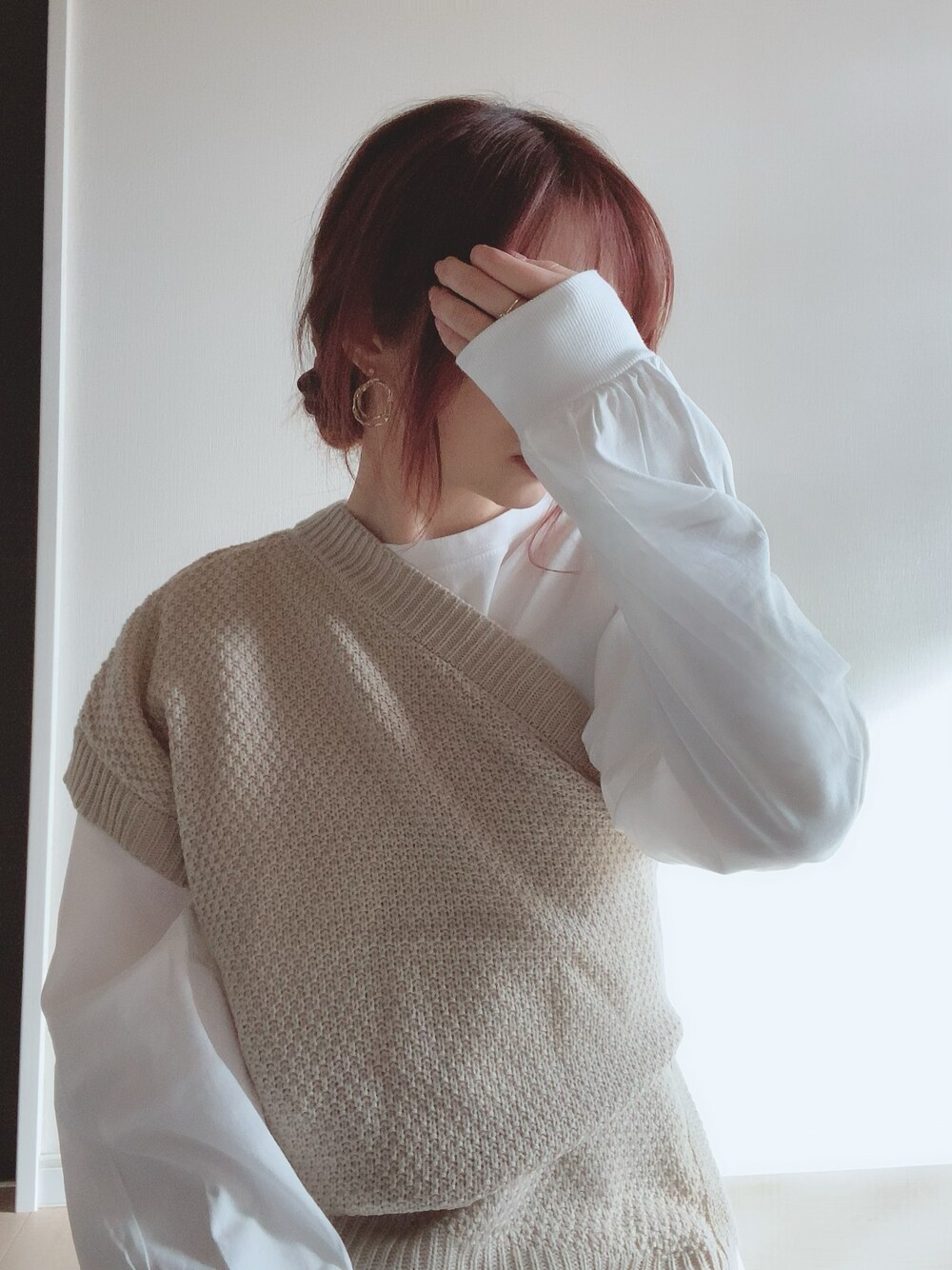 「大人カジュアル、シンプル、ニットコーデ、プチプラコーデ」｜「apres jour mignonの【1周年記念アイテム】ミニョンスタイルセット3【ZOZOTOWN限定アイテム】（その他パンツ、ベージュ系）」を使った、Mさん（レディース・157cm）の冬コーディネートの1枚目の写真
