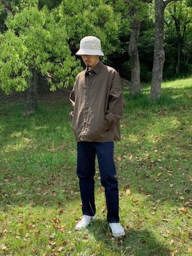 「yoko sakamoto（ヨーコサカモト）のアイテム（トップス）」を使った、KENさん（メンズ・176cm）の春コーディネート