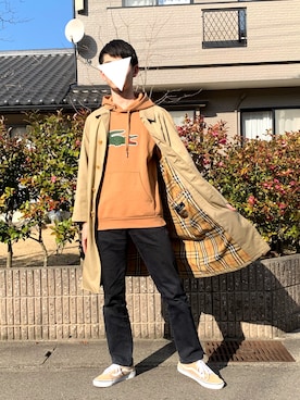 「ラコステ」｜「アイテム（ステンカラーコート）」を使った、珍さん(相互◎)さん（メンズ・173cm）の春コーディネート