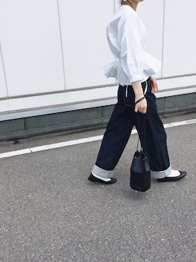 「UNIQLO（ユニクロ）のハイライズワイドストレートジーンズ（デニムパンツ）」を使った、Chocorooさん（レディース・156cm）の春コーディネート