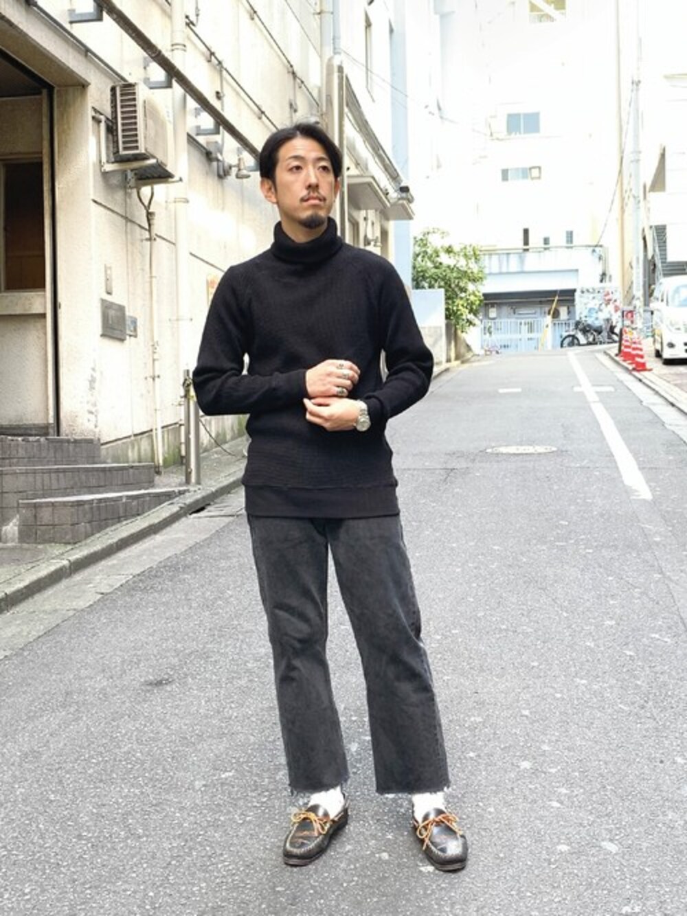 「Healthknitの【Healthknit / ヘルスニット】ワッフル タートルネック #997（Tシャツ/カットソー、ブラック系）」を使った、GLOSTER stylingさん（メンズ・172cm）の秋コーディネートの1枚目の写真