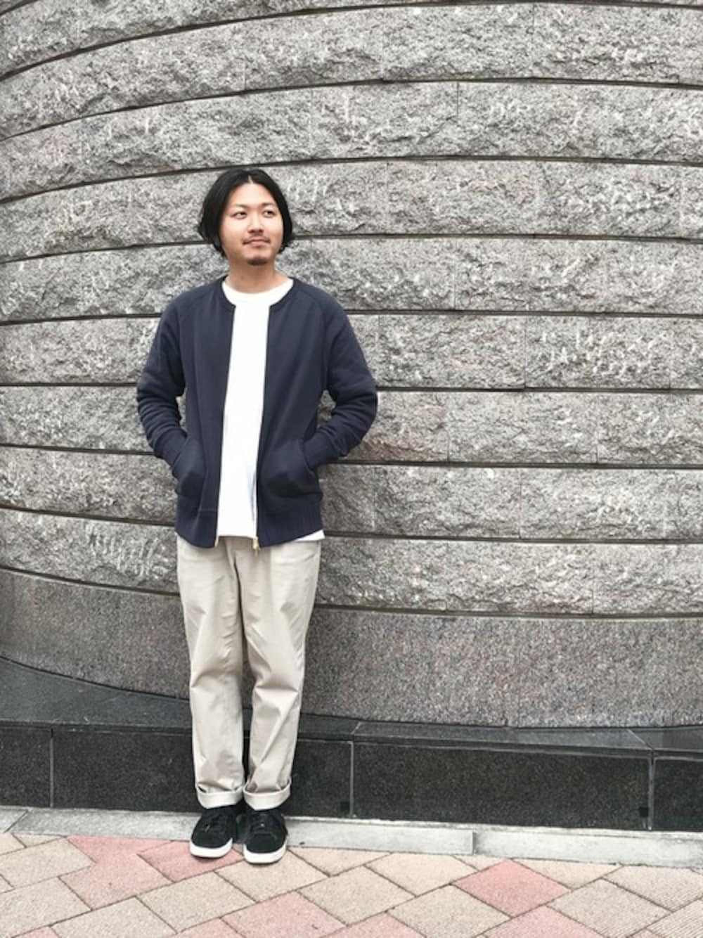 「GLOSTERのASTLAD 裏起毛 ZIPup カーディガン スウェット（カーディガン/ボレロ、グレー系）」を使った、GLOSTER stylingさん（メンズ・170cm）の秋コーディネートの1枚目の写真