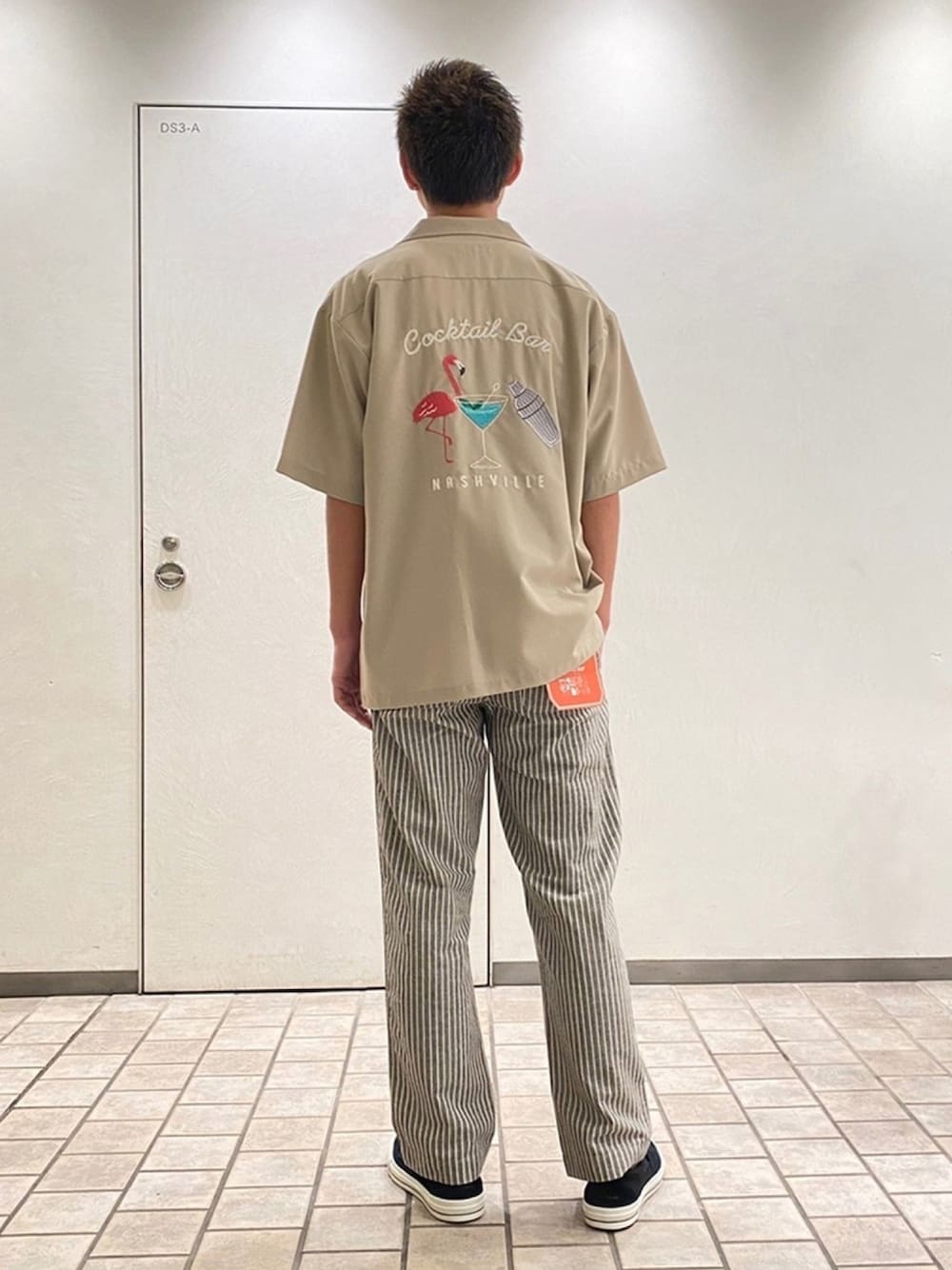 「ボーリングシャツ、オープンカラーシャツ、フレディアンドグロスター、FREDY&GLOSTER、gloster、シェフパンツ、ベージュ、ベージュコーデ、ゆるコーデ、ビッグシルエット」｜「GLOSTERの★アロハオープンカラーシャツ ボーリングシャツ（シャツ/ブラウス、ベージュ系）」を使った、GLOSTER stylingさん（メンズ・178cm）の春コーディネートの1枚目の写真